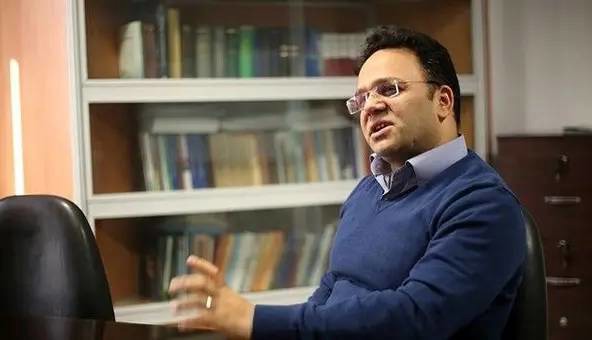 یک تحلیلگر: ارزش تنگه هرمز کاهش می‌یابد، اما صفر نمی‌شود