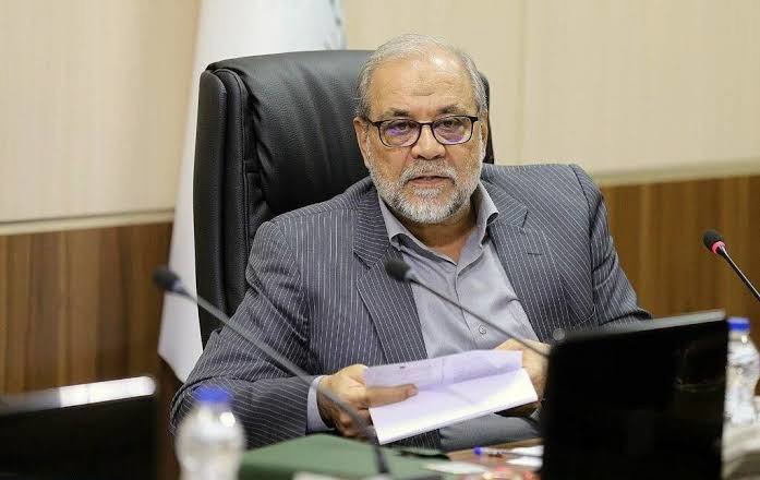 مشاور سیاسی رهبر انقلاب: تا به زیر کشیدن ترامپ و نتانیاهو، تنگه هرمز را نخواهیم گشود