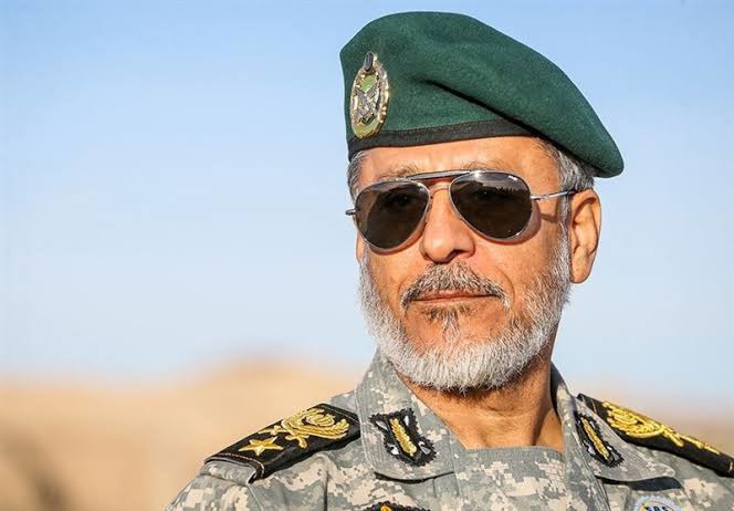 امیر سیاری: همسایگان همه‌چیز در اختیار دشمن می‌گذارند بعد می‌گویند ما را نزنید ما با شما دشمن نیستیم!