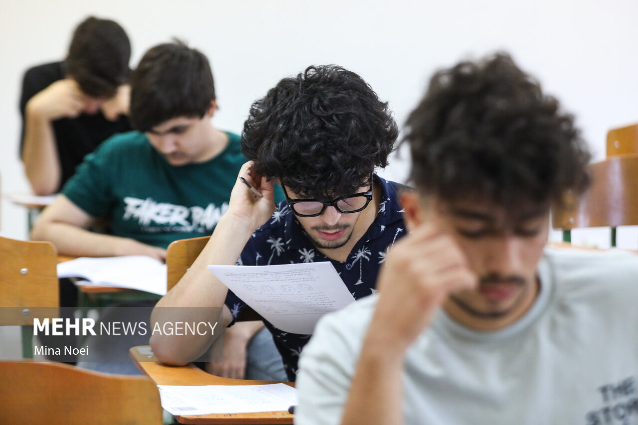 تمدید مهلت انتخاب رشته آزمون های سراسری و پذیرش دانشجو معلم تا ۱۹ مهر