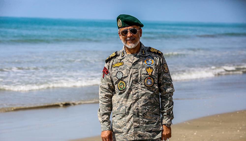 دریادار سیاری: تنگه هرمز بسته است؛ هر کس بدون هماهنگی وارد شود در اخبار می‌بینید چه اتفاقی می‌افتد