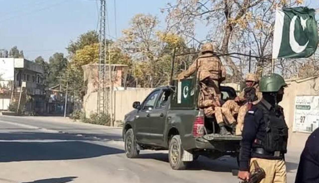 کشته شدن یک سرگرد ارتش پاکستان در انفجار بمب در بلوچستان