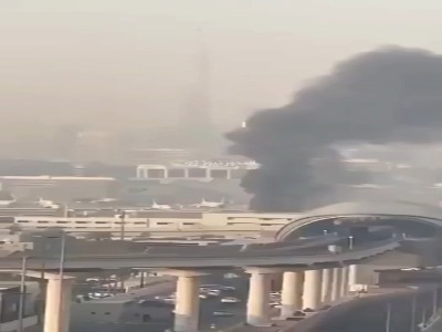برخواستن دود از مرکز شهر ریاض در پی حمله انصارالله