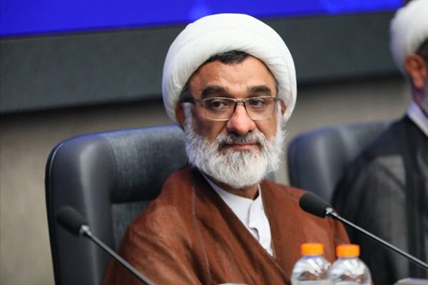 قول مساعد وزیر علوم برای بازگشت سقف سنی جذب هیئت علمی به ۴۵ سال